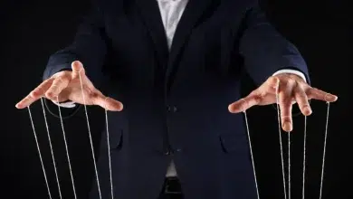 Manipülatif İnsanları Ele Veren 7 Küçük Detay 63 manipulatif insanlari ele veren 7 kucuk detaymanipulatif insanlari ele veren 7 kucuk detay2