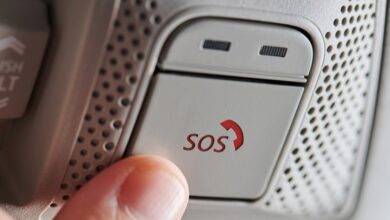 Direksiyon Başında En Kritik Yardımcınız: SOS Tuşu ve Araç İçi Acil Çağrı Sistemi 11 sos tusu 1