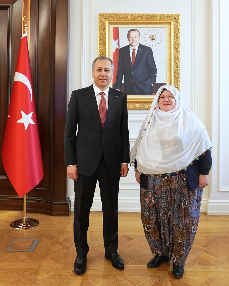 Zeynep Güneş Kimdir? 3 zeynep gunes kimdir 7