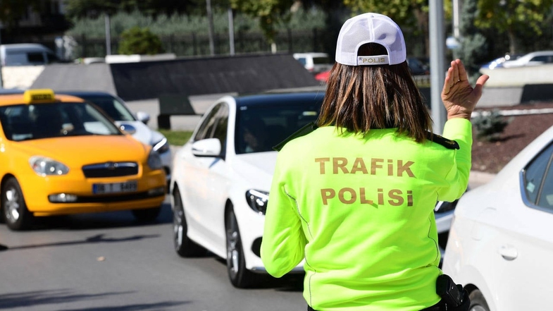 APP Plaka Kullananlara 140 Bin TL Ceza: APP Plaka Nasıl Değiştirilir? 4 app plaka 4
