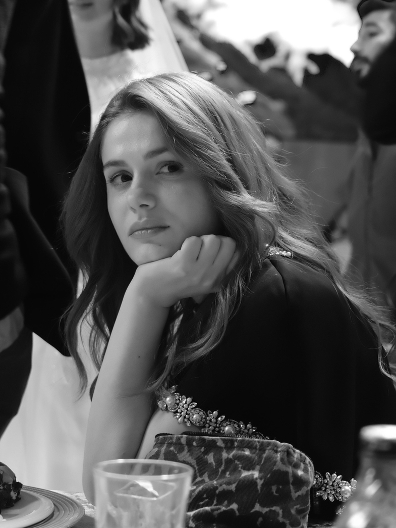 Burcu Cavrar Kimdir? 6 burcu cavrar kimdir 2