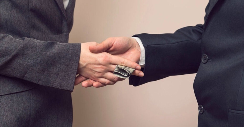 İrtikap Suçu Cezası Ne Kadar? 3 Şekilde Oluşur, Rüşvetten Farkı Nedir? 2 İrtikap