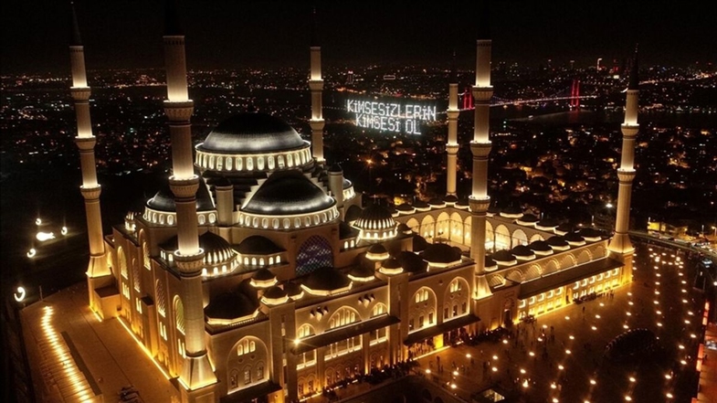 Bin Aydan Daha Hayırlı Gece: Kadir Gecesi'nin Faziletleri Nelerdir? 2 Kadir Gecesi'nin Faziletleri