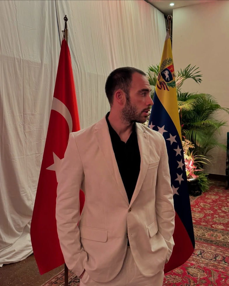 Mert Öztürk Kimdir? 6 mert ozturk kimdir 2