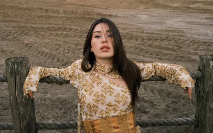 Şarkıcı Afra (Elif Kılıç) Kimdir? 4 Sarkici Afra Elif Kilic Kimdir 1 1