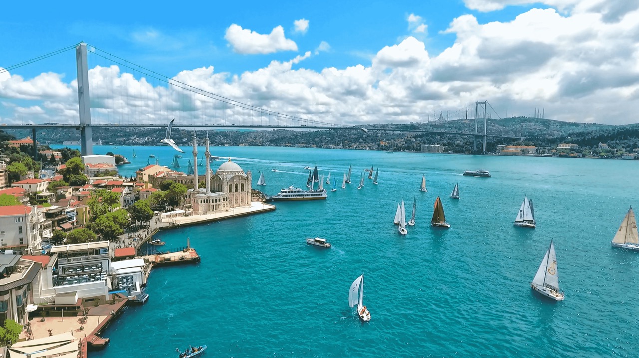 İstanbul’un Tarihi Yapıları: Her Köşesinde Başka Bir Hikâye Saklayan Şehrin Zamana Direnen Eserleri 7 istanbulun tarihi yapilari7