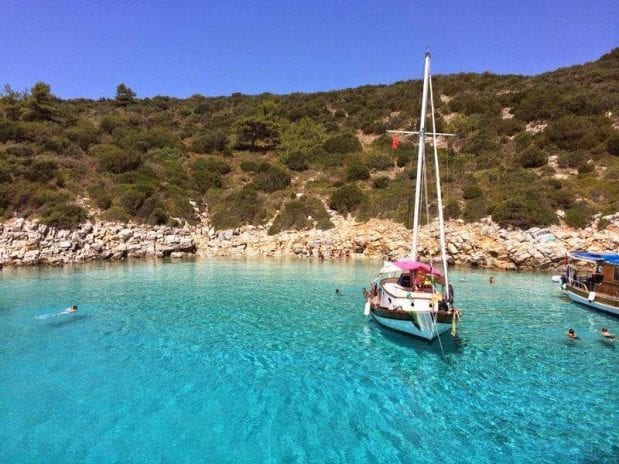 Marmaris Tekne Turları: Mavi Yolculukta Sizi Bekleyen 10 Unutulmaz Durak 2 akvaryum koyu