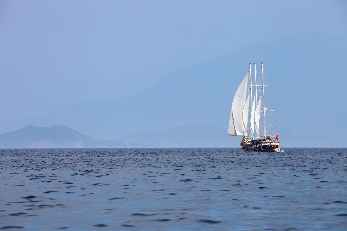 Göcek Tekne Turları: Gizli Koylar ve Kiralama Rehberi 3 gocek tekne turlari 1