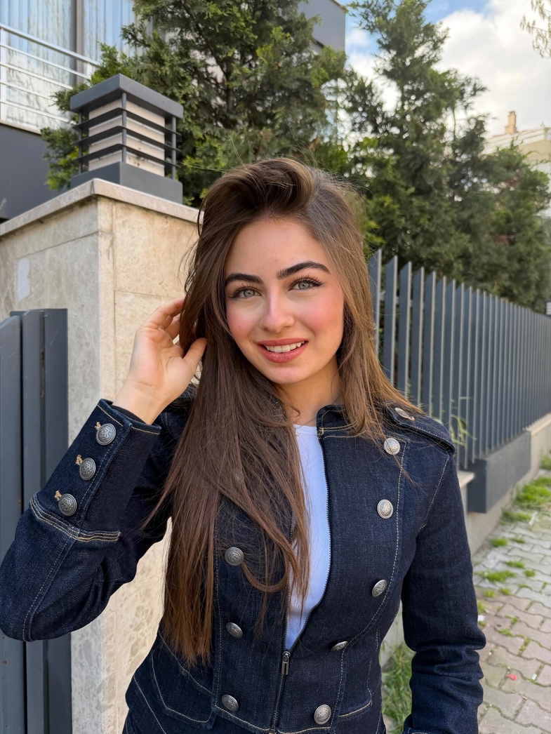 Leya Kırşan Kimdir? 4 leya kirsan kimdir 3