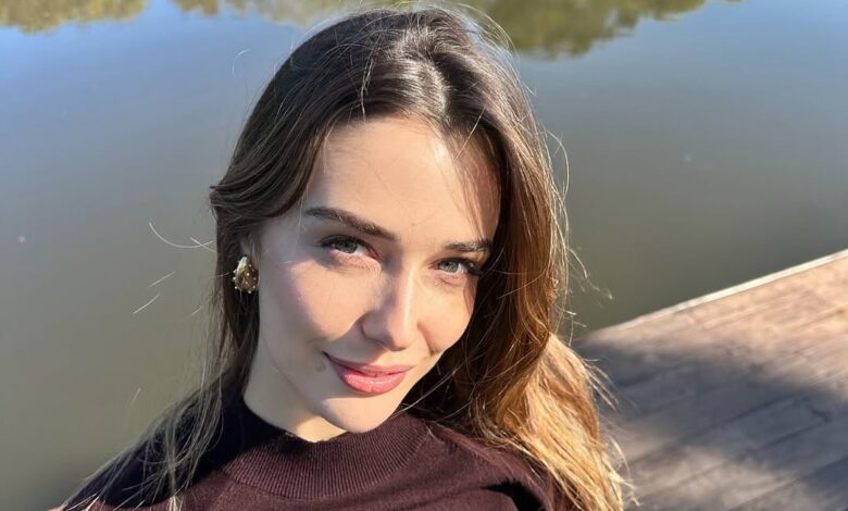 Afra Karagöz Kimdir? 1 Afra Karagöz Kimdir