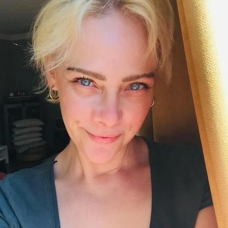 Dilek Serbest Kimdir? 2 Dilek Serbest