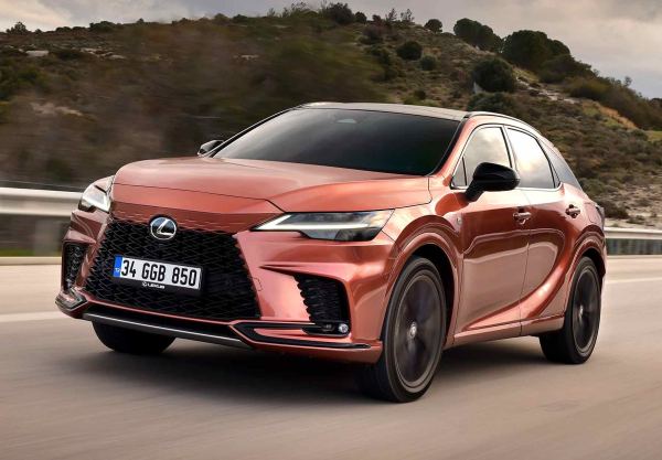 Dünyanın En İyi 10 Hibrit Otomobili! Yakıt Tasarrufu ve Performansı Bir Arada Sunan Modeller 7 dunyanin en iyi 10 hibrit otomobili6