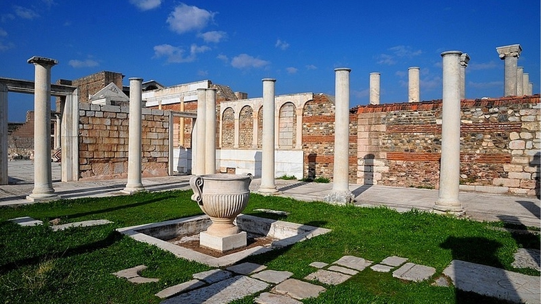 Dünyayı Değiştiren Anadolu Başkenti: İlk Paranın Basıldığı Sardes Antik Kenti Hakkında 10 Gerçek 9 sardes antik kenti 1