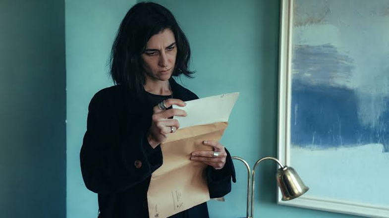 Şüphe Sarmalı Film Konusu ve Oyuncuları 3 Şüphe Sarmalı
