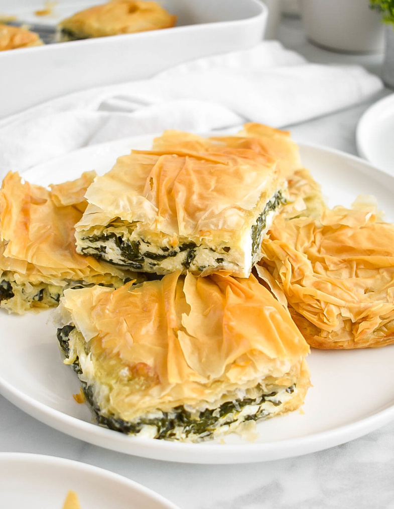 Spanakopita (Yunan Usulü Ispanaklı Börek) Tarifi, Nasıl Yapılır? (Videolu) 3 spanakopita tarifi 3