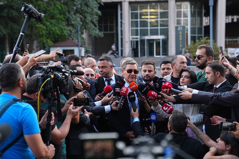 Melih Gökçek Kimdir? 11 melih gokcek kimdir 5