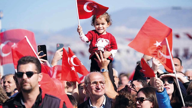 28 Ekim Yarım Gün Mü? Hastaneler, Bankalar, Okullar ve Kargolar Kaçta Kapanıyor? (2026) 5 28 ekim yarim gun mu 2