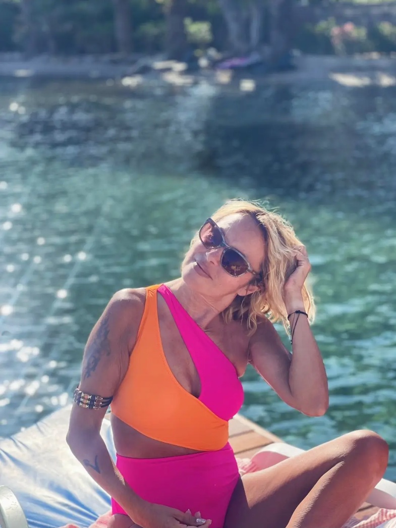 Ayça Tekindor (Şarkıcı Ayça) Kimdir? 2 ayca tekindor kimdir 8