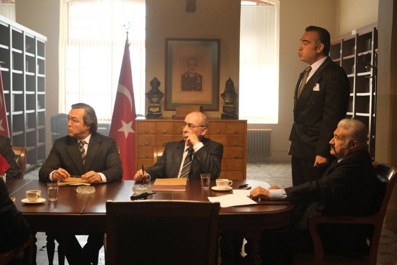 Çatlı 2 Film Konusu ve Oyuncuları 4 catli 2 filmi 4