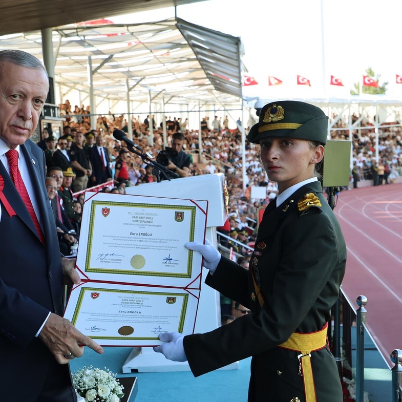 Ebru Eroğlu Kimdir? 3 ebru eroglu kimdir 2
