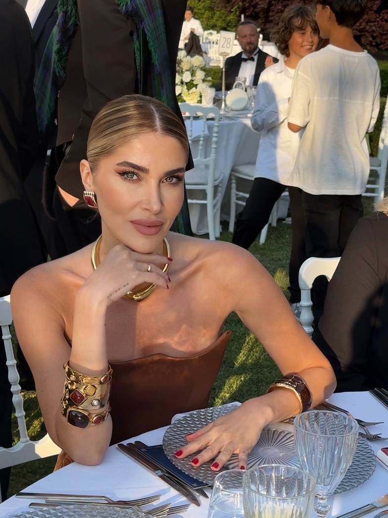Melis Sütşurup Sandal Kimdir? 5 melis sutsurup sandal kimdir 6