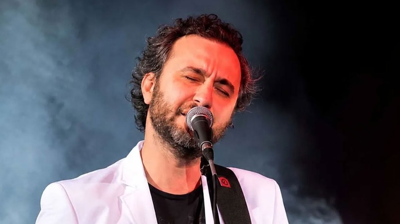 Şarkıcı Nev (Nevzat Doğansoy) Kimdir? 7 sarkici nev kimdir 8